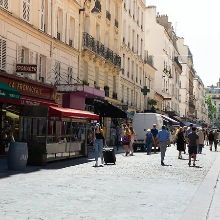 The Charming Rue Cler Appartamento